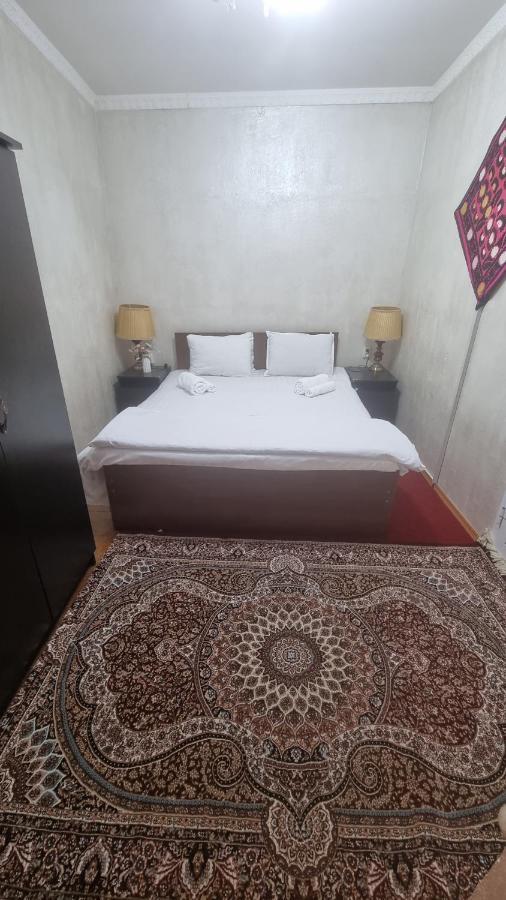 Hotel Registon Zargaron Samarcanda Habitación foto